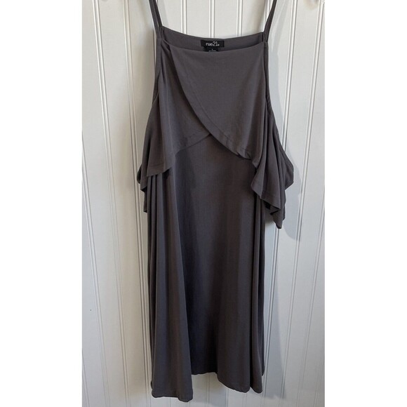 Rue 21‎ Shirt Womens Large Gray Cold Shoulder Short Sleeve Tunic Blouse - Picture 1 of 12